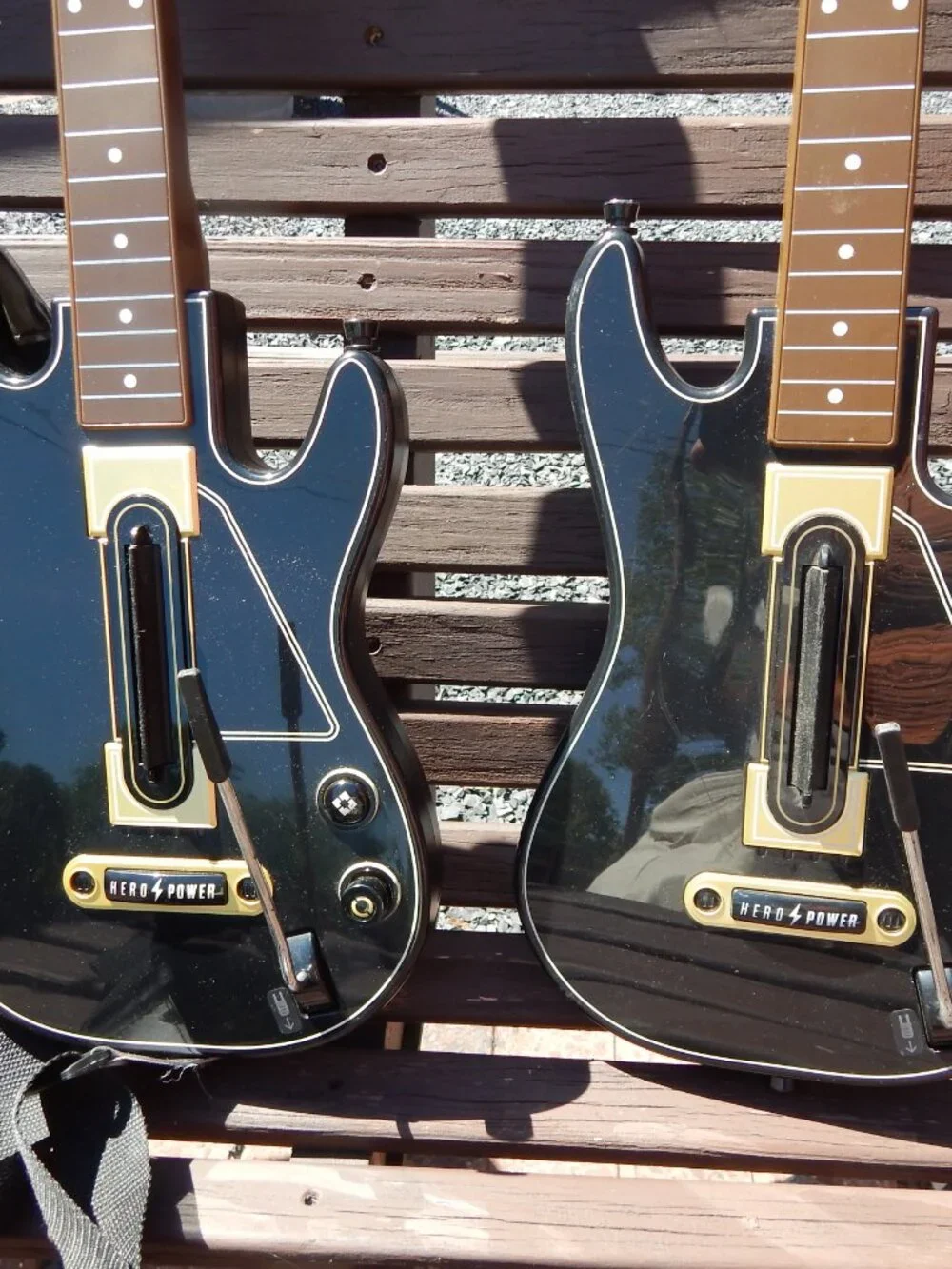 Activision Hero Power Guitar Hero Wireless Controller CEO700 Pair 2 Lot